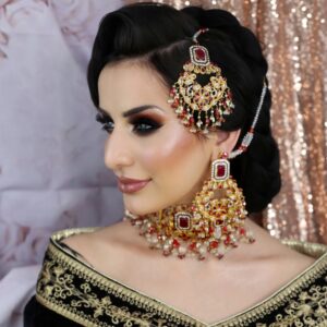 Hair and makeup course