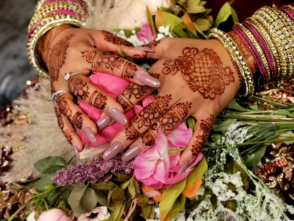 Guests henna, mehndi